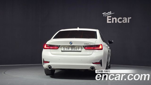 BMW 3-Series 320d Luxury