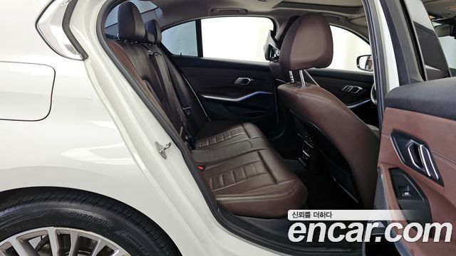 BMW 3-Series 320d Luxury