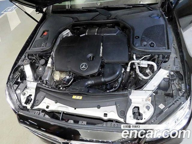 Mercedes-Benz E-Class E220d Coupe