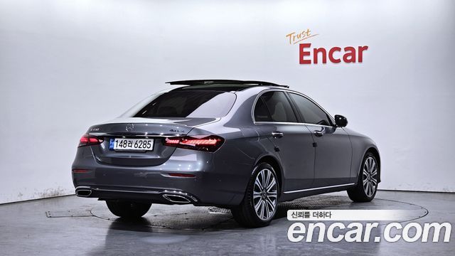 Mercedes-Benz E-Class E450 4MATIC Exclusive