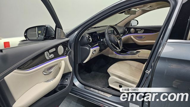 Mercedes-Benz E-Class E450 4MATIC Exclusive