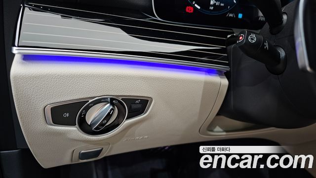 Mercedes-Benz E-Class E450 4MATIC Exclusive
