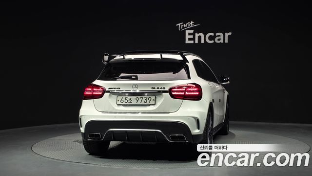 Mercedes-Benz GLA-Class GLA45 AMG 4MATIC
