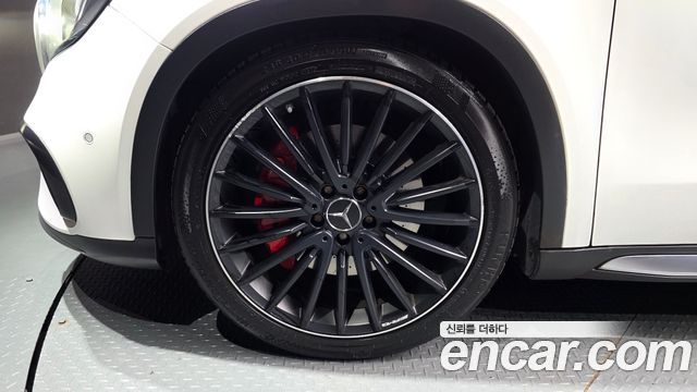 Mercedes-Benz GLA-Class GLA45 AMG 4MATIC