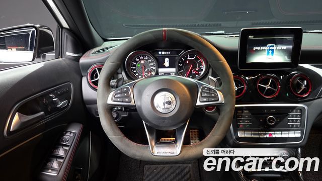 Mercedes-Benz GLA-Class GLA45 AMG 4MATIC
