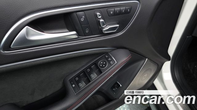 Mercedes-Benz GLA-Class GLA45 AMG 4MATIC