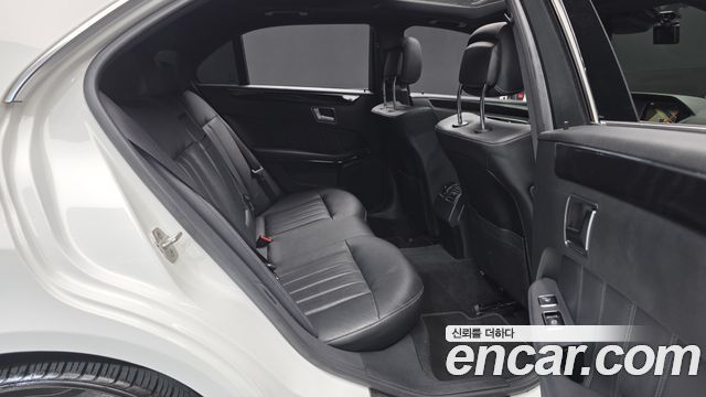 Mercedes-Benz E-Class E250 BlueTec 4MATIC AV