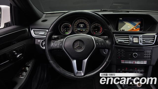 Mercedes-Benz E-Class E250 BlueTec 4MATIC AV