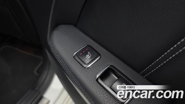 Mercedes-Benz E-Class E250 BlueTec 4MATIC AV