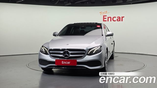 Mercedes-Benz E-Class E200 Avantgarde