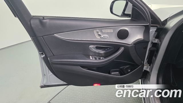 Mercedes-Benz E-Class E200 Avantgarde