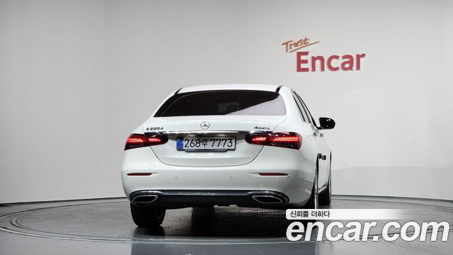 Mercedes-Benz E-Class E220d 4MATIC Exclusive