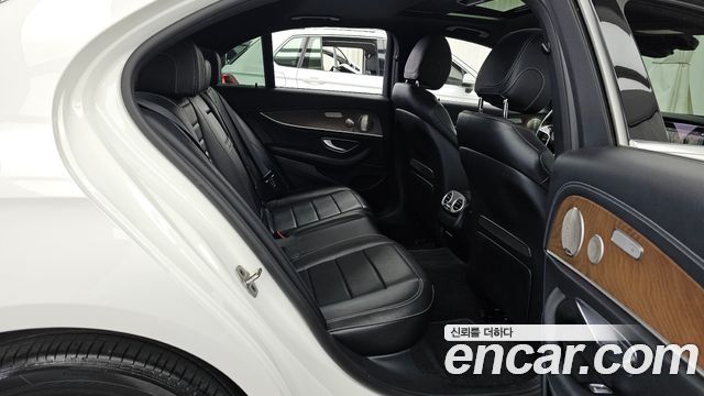 Mercedes-Benz E-Class E220d 4MATIC Exclusive