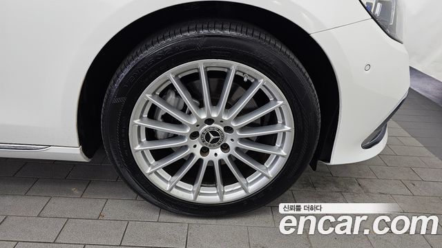 Mercedes-Benz E-Class E220d 4MATIC Exclusive