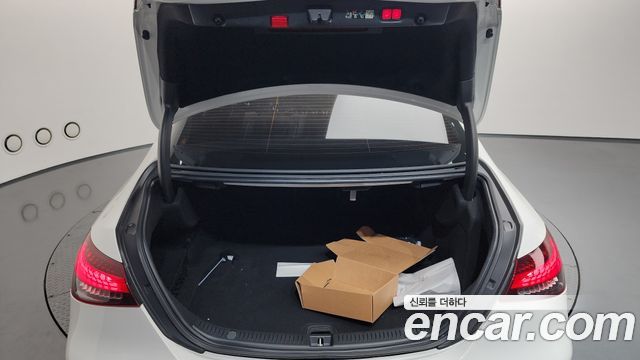 Mercedes-Benz E-Class E250 Avantgarde