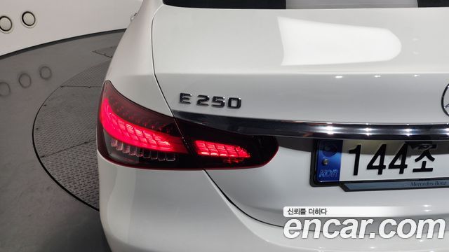 Mercedes-Benz E-Class E250 Avantgarde