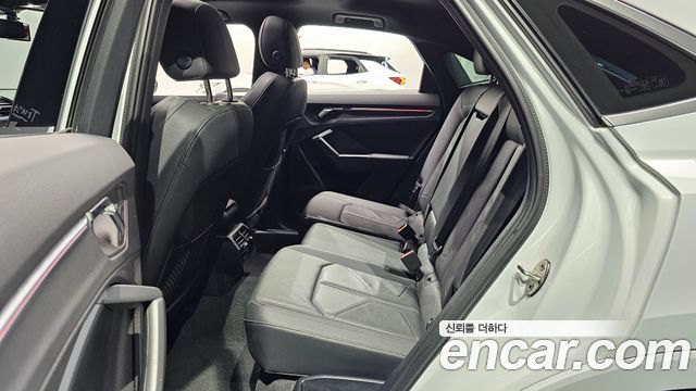 Audi Q3 35 TDI Premium Sportback