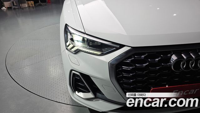 Audi Q3 35 TDI Premium Sportback