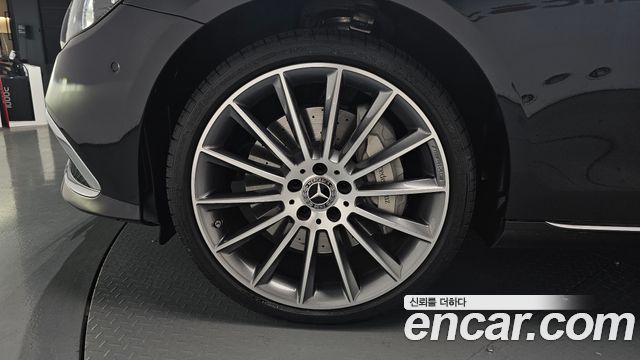 Mercedes-Benz E-Class E450 4MATIC Exclusive