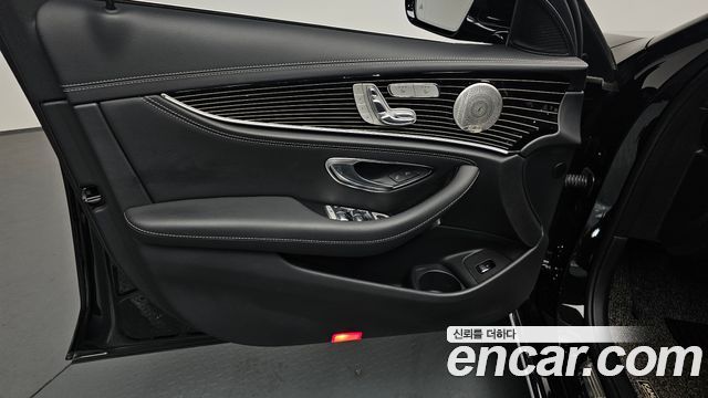 Mercedes-Benz E-Class E450 4MATIC Exclusive