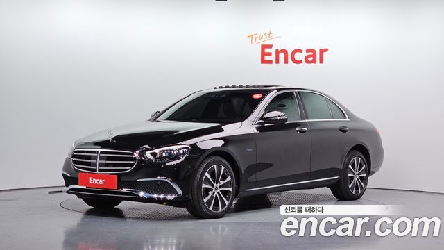 Mercedes-Benz E-Class E300e 4MATIC Exclusive