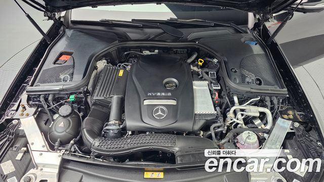 Mercedes-Benz E-Class E300e 4MATIC Exclusive
