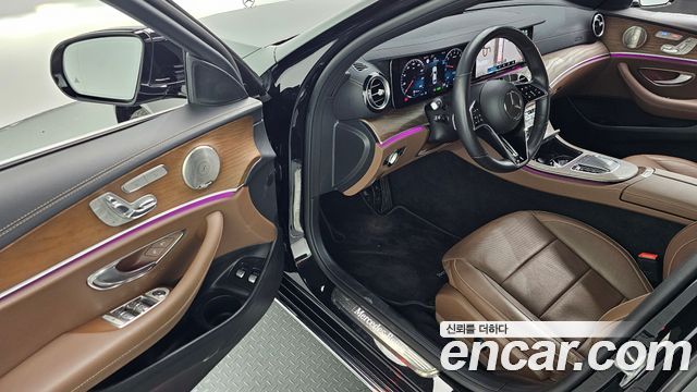 Mercedes-Benz E-Class E300e 4MATIC Exclusive