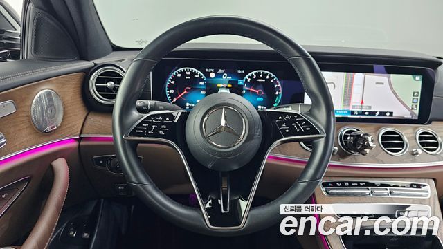 Mercedes-Benz E-Class E300e 4MATIC Exclusive