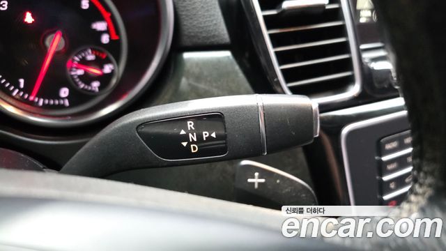 Mercedes-Benz GLE-Class GLE350 d 4MATIC