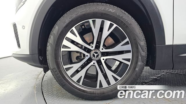 Mercedes-Benz GLB-Class GLB200 d