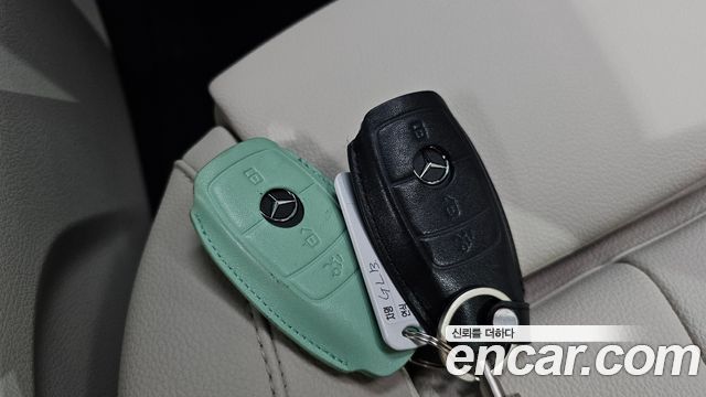 Mercedes-Benz GLB-Class GLB200 d