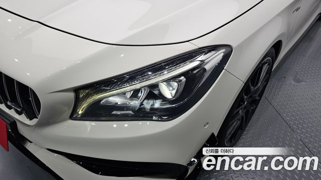 Mercedes-Benz CLA-Class CLA45 AMG 4MATIC