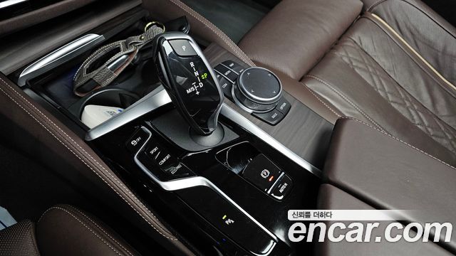 BMW 5-Series 530i Luxury