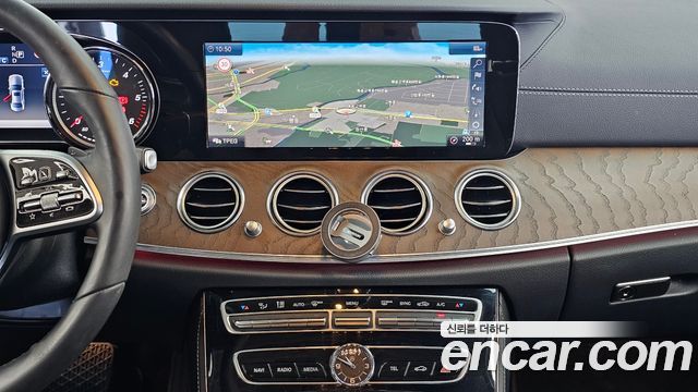 Mercedes-Benz E-Class E220d 4MATIC Exclusive