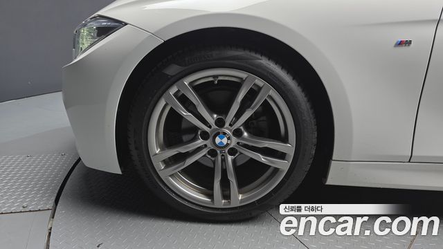 BMW 3-Series 320i M Sport