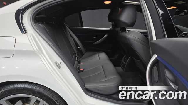 BMW 3-Series 320i M Sport