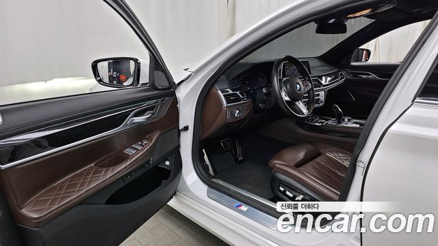 BMW 7-Series 740Li xDrive M Sport Package