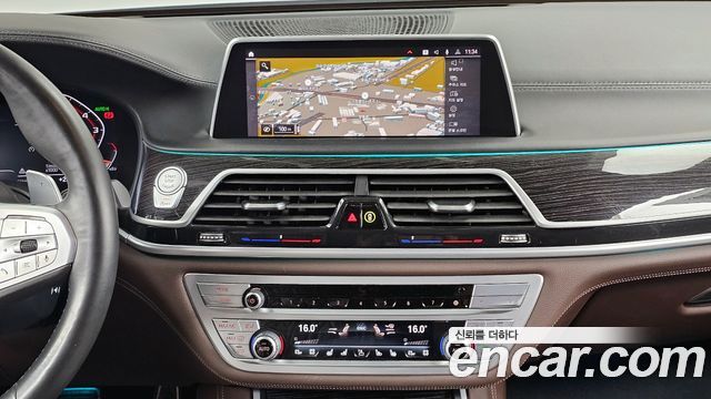 BMW 7-Series 740Li xDrive M Sport Package