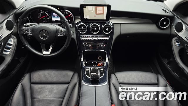 Mercedes-Benz C-Class C200 Avantgarde