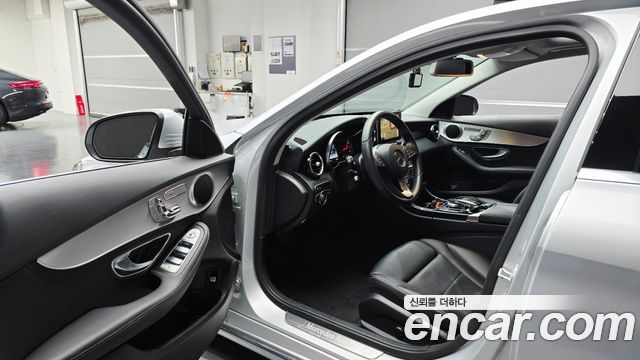 Mercedes-Benz C-Class C200 Avantgarde
