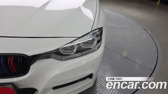 BMW 3-Series 330i M Sport