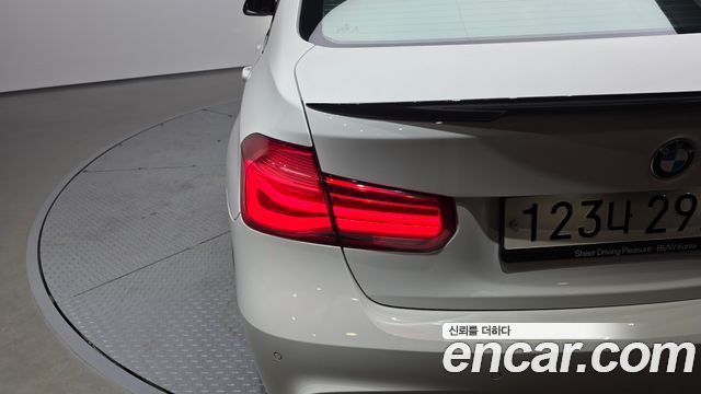 BMW 3-Series 330i M Sport