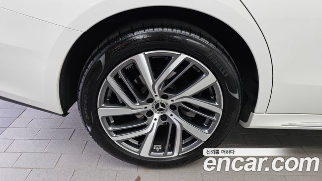 Mercedes-Benz E-Class E220d 4MATIC Exclusive