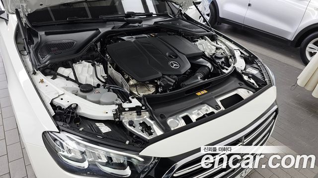 Mercedes-Benz E-Class E220d 4MATIC Exclusive