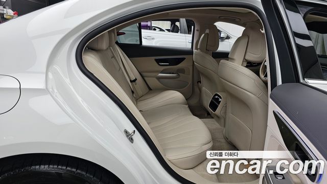 Mercedes-Benz E-Class E220d 4MATIC Exclusive