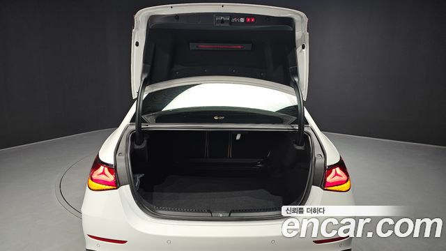 Mercedes-Benz E-Class E450 4MATIC AMG Line