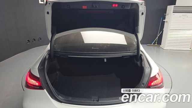 Mercedes-Benz E-Class E250 Avantgarde