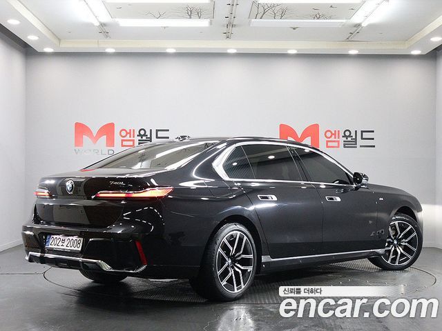 BMW 7-Series 740i sDrive M Sport