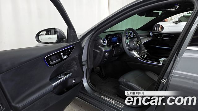 Mercedes-Benz C-Class C200 4MATIC Avantgarde