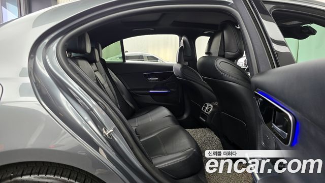 Mercedes-Benz C-Class C200 4MATIC Avantgarde